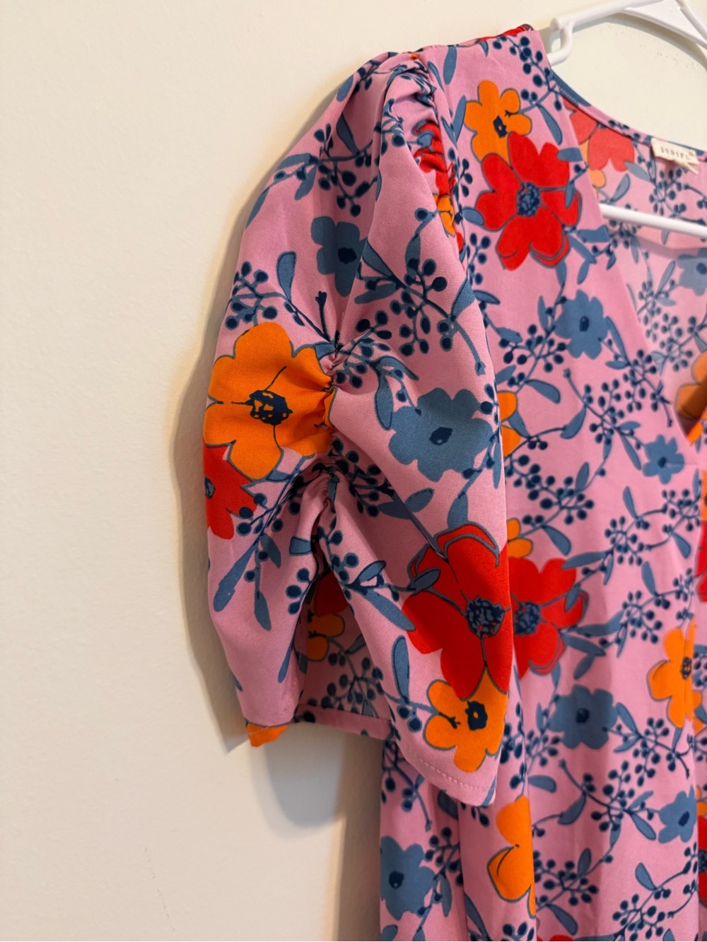 2/$30 Jodifl Pink Floral Puff Sleeve Blouse Top Size Medium - Picture 5 of 8